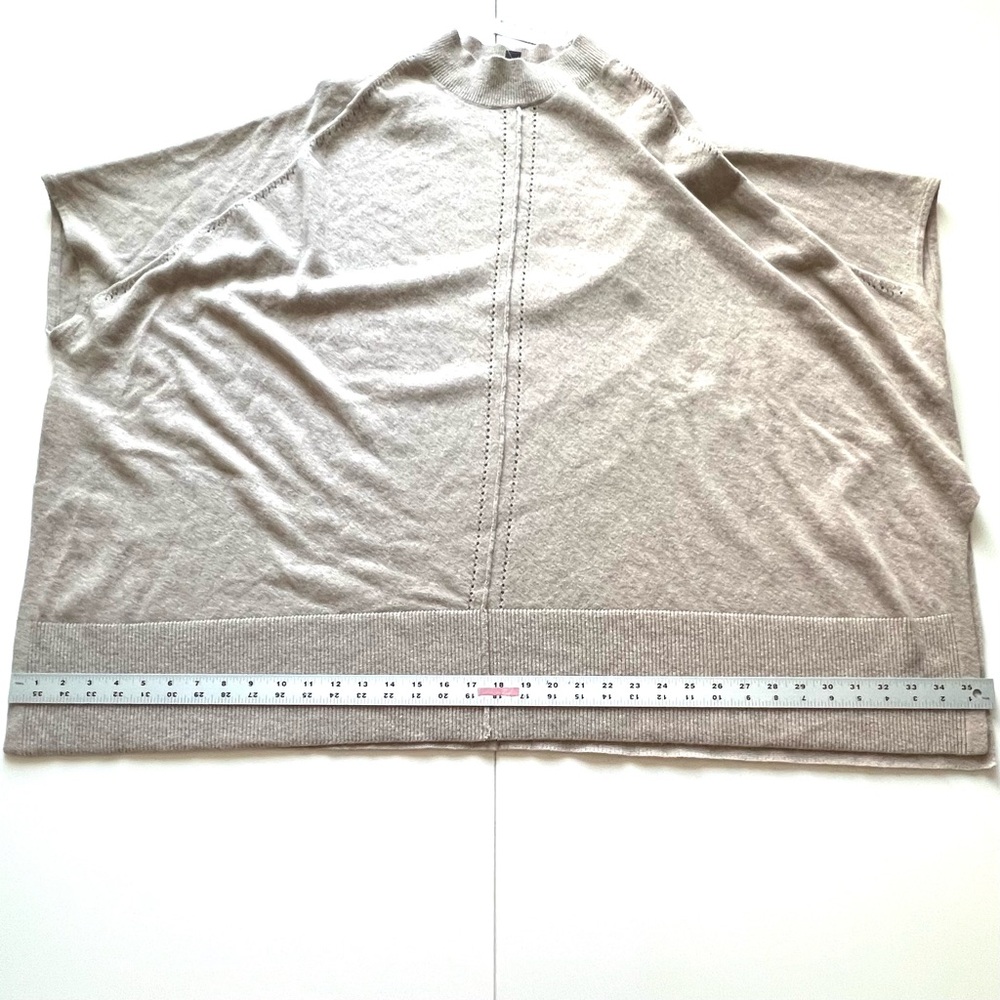 Ann Taylor Tan Poncho Sweater Size L/XL NWT - Picture 5 of 9